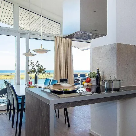 Apartment 8 Person In *